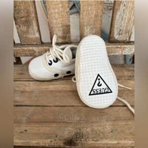 VINTAGE Guess Baby Crib Shoes Booties White Logo Lace Up Size 0 NEW!